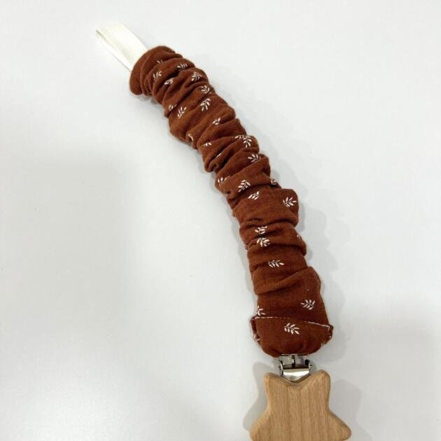 Chupetero Helecho Marron