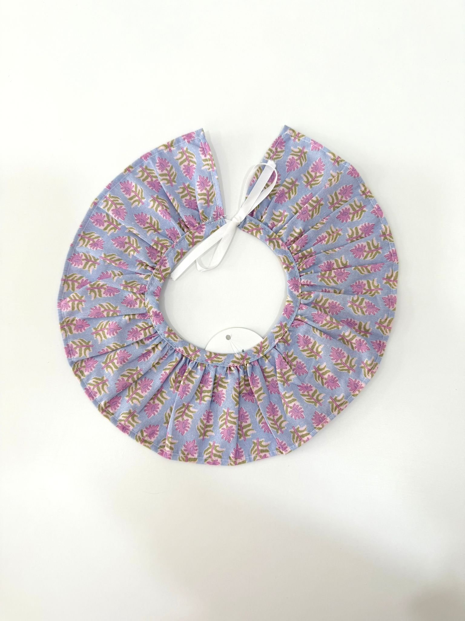 Cuello Violeta Malva
