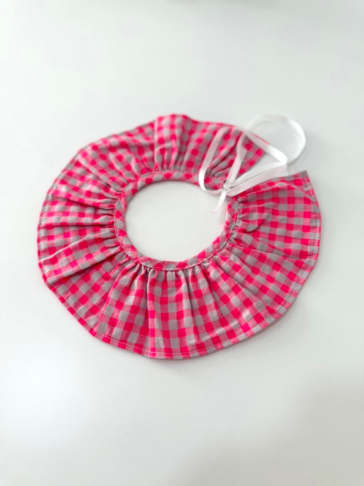Cuello Esther